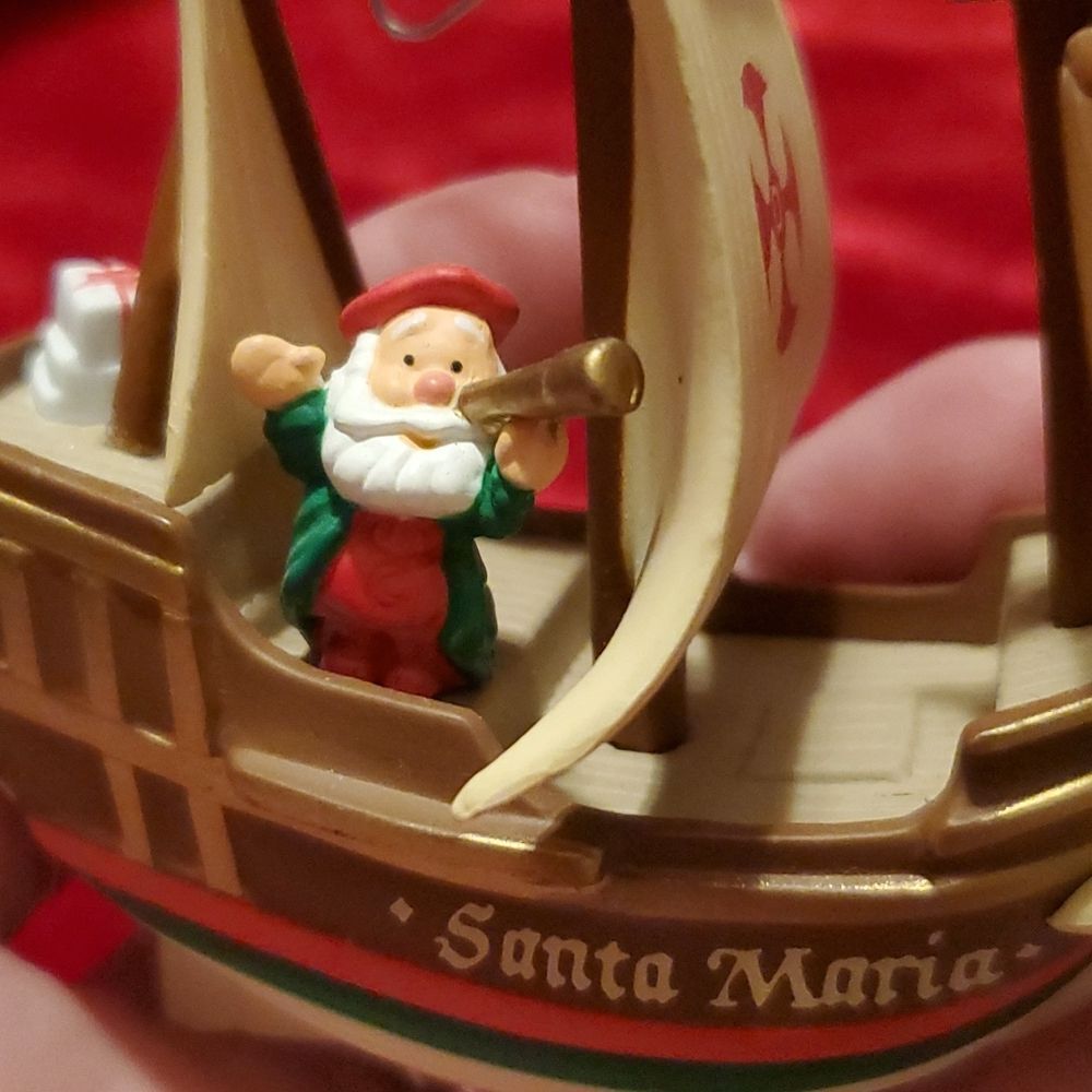 Vintage 1992 Hallmark Keepsake Ornament Santa Maria American Commemorative Boxed - Picture 6 of 10